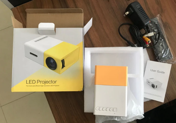 MINI PROYECTOR PORTÁTIL. INCLUYE CONTROL REMOTO $55.000 envío incluido